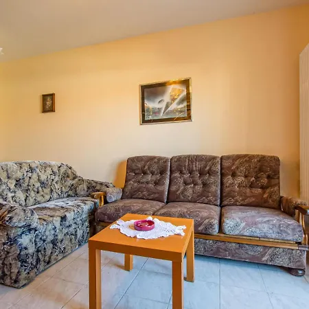 Beautiful In With Private Terrace Appartement